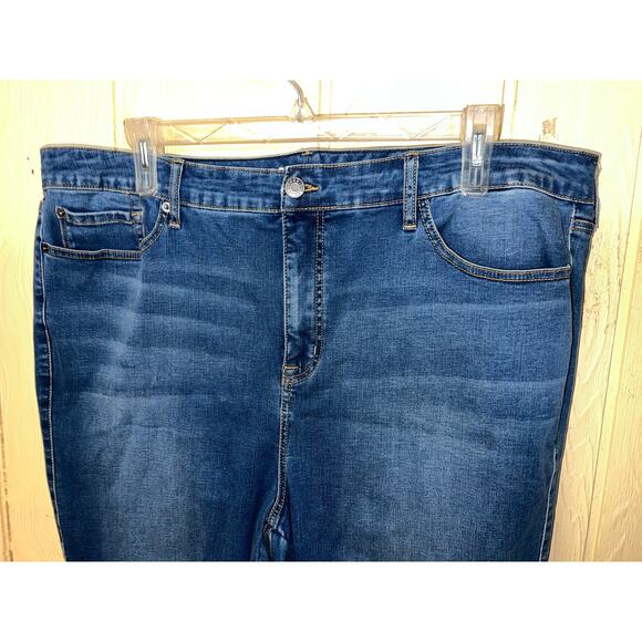 Torrid Jeans Womens 22W 24W 26W Boot TRIO FIT Very Forgiving Bootcut High Rise - Picture 4 of 9